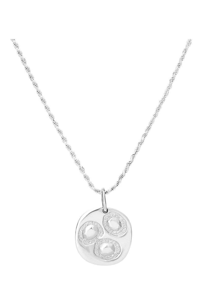Bleue Burnham Oval Chloroplast Pendant Impression