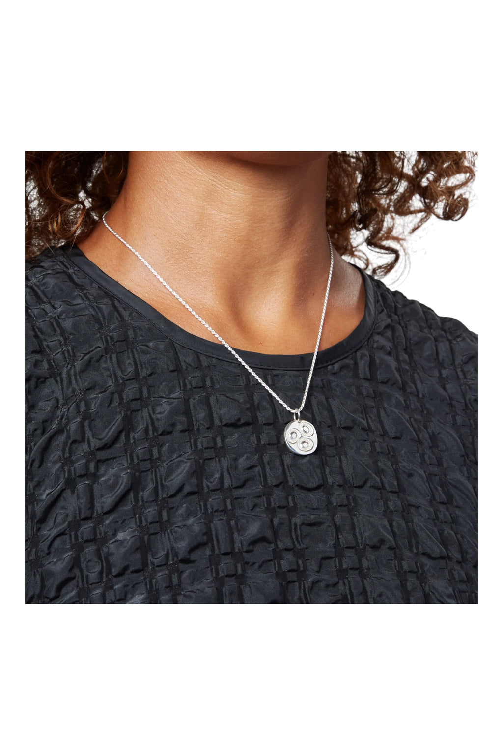 Bleue Burnham Oval Chloroplast Pendant Impression